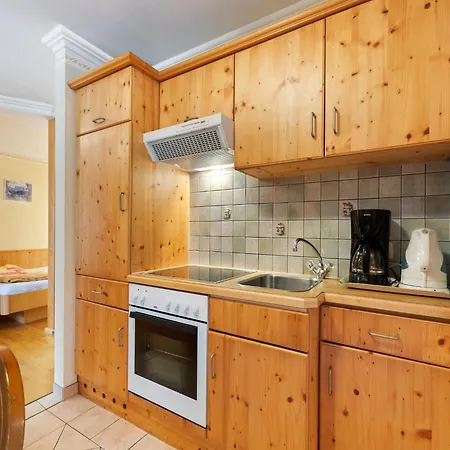 In Near Area アパート