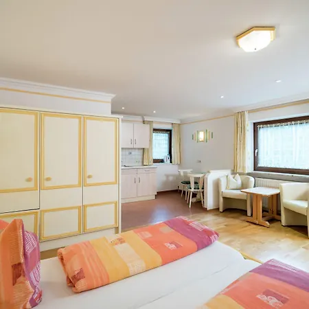 アパート In Near Area